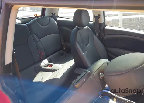 2010 Mini Cooper z USA, uszkodzony, nr VIN WMWMF3C56AT222133